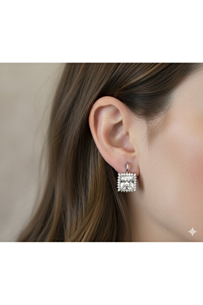 iz accessories 16 Kare Kesim Pırlanta Montürlü Baget Taşlı Gümüş Küpe