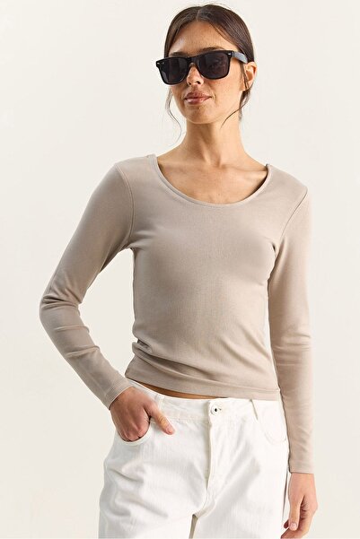 Hiccup Knitted blouse with U-neck and Slim Fit LUCCI