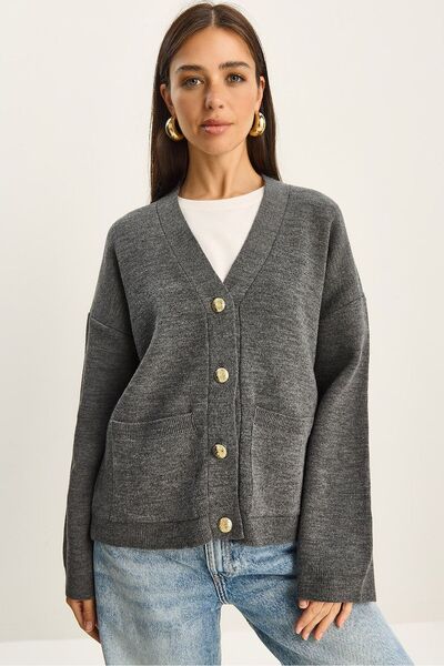 Hiccup LUCCI V-neck cardigan with button closure, thick ribbed