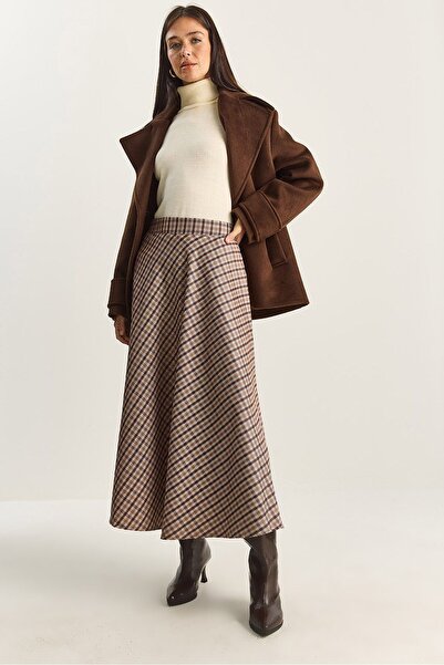 Hiccup LUCCI Plaid Modeled Uce Taly Maxi Skirt