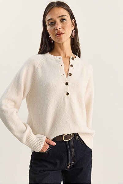 Hiccup Knitted sweater with button collar and relaxed fit LUCCI