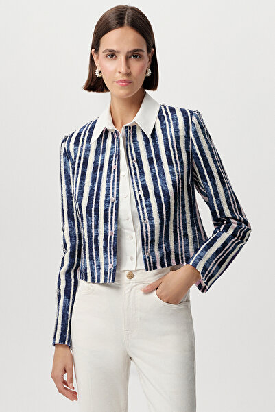 Exquise Crew Neck Padded Gofre Regular Jacket