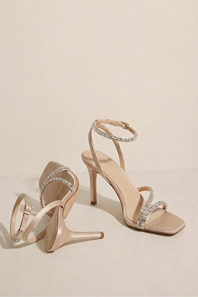 Stradivarius Taş detaylı topuklu sandalet