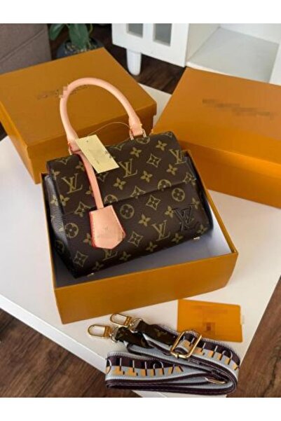 Generic Handbag and shoulder bag, high quality material, with accessories