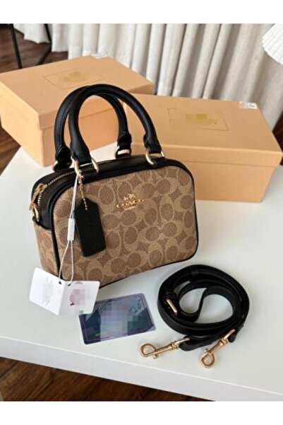 Generic Handbag and shoulder bag, high quality material, with accessories