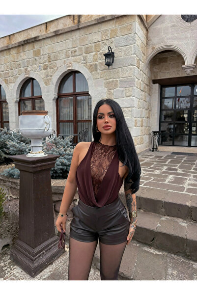 kırmızı butiks Kahve Sırt Düğmeli Güpürlü Bodysuit