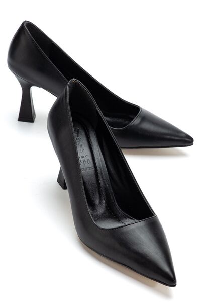 Saadet Kaya Butik Women's Black Leather Pointed Toe Thin Heeled Stiletto