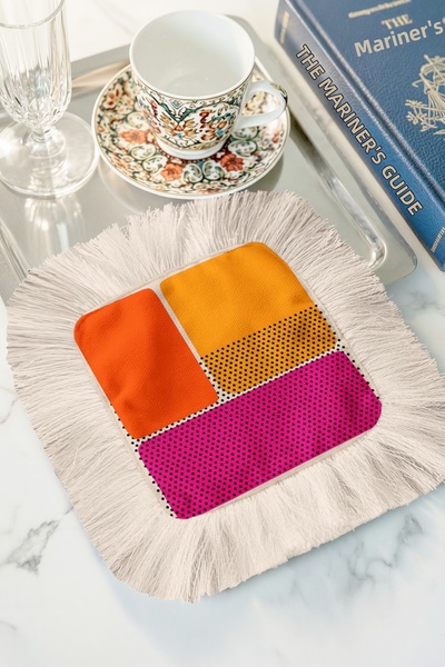 Evimde Bambaşka Șervețel de prezentare cu ciucuri colorați în stil Pop Art - ...