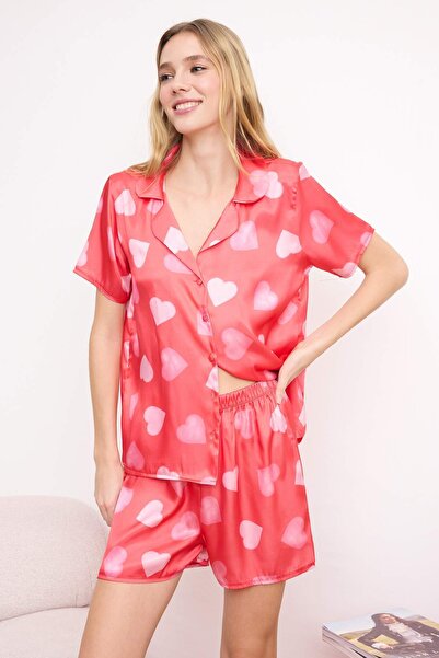 Συλλογή Trendyol Ροζ-Πολύχρωμο Σετ Πιτζάμες Σατέν Καρδιά Υφαντό THMSS24PT00118