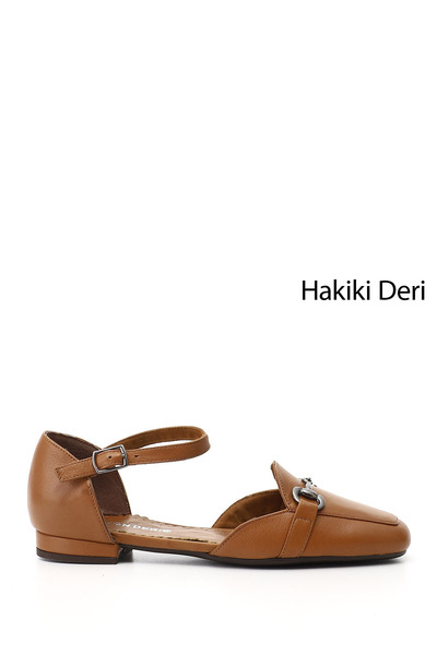 GÖNDERİ(R) حذاء ماري جين نسائي من الجلد الطبيعي بإبزيم أسمر اللون