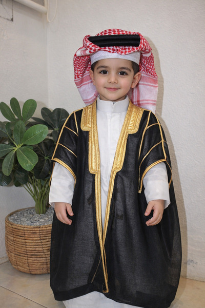 Abaya-AB طقم ولادي 1-بشت2-عقال مقصب 3-ثوب ساده 4-شماغ5-طاقيه