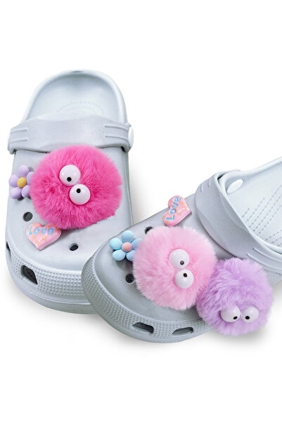 Denokids شبشب بناتي بحزام متقاطع باللون الرمادي مع بوم بوم ثلاثي الأبعاد للشا...