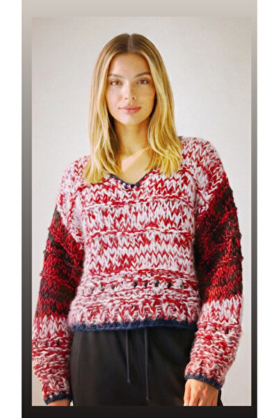 Tanem Çarşı Crop Sweater Hand Knitted Special Design Red White Loose Fit