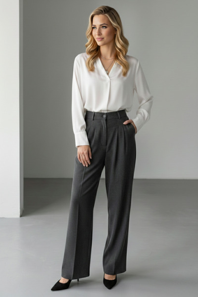 AKD Atelier Women's Trousers Buttoned Pleated Detailed Double Pockets Wide Le...