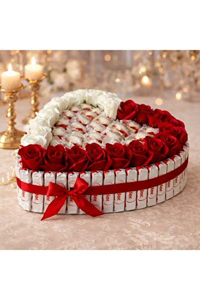 velve Aranjament Bonys,25 trandafiri din sapun, praline Raffaello si tablete ...