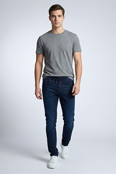 Replay Men Regular Fit Solid Stretchable Jeans, Navy Blue