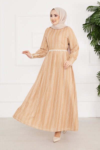 EBRUTESETTÜR فستان تيسيتور بتفاصيل دانتيل وحزام عند الخصر، لون المنك