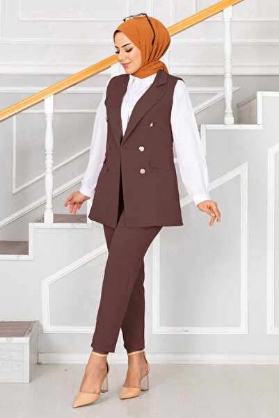 EBRUTESETTÜR Mendil Collar Detailed Hijab Vest Set Brown