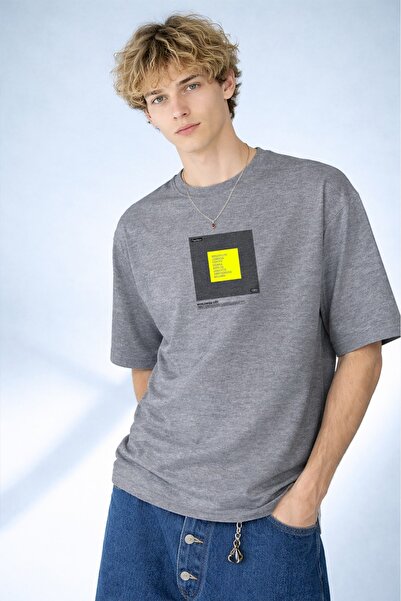 caddekombin Ανδρικό μπλουζάκι Worldwide City με στάμπα με πόλεις του κόσμου σ...