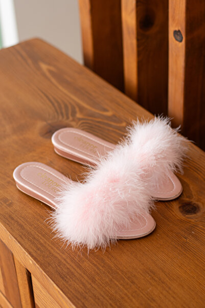 Eleanor Louise Saten Tüylü Gelin Terliği