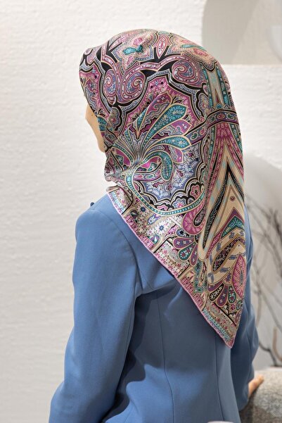 Vissona 100% Twill İpek Etnik Desenli Pembe Renkli 90x90 Dikim Şekli : El Dik...