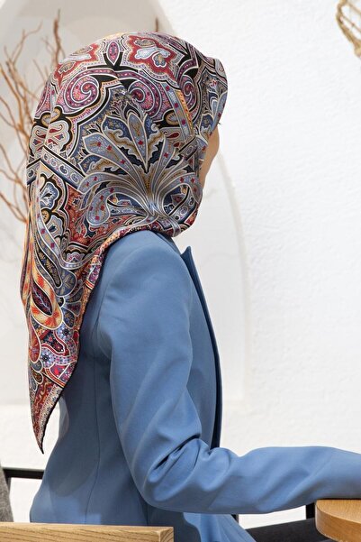 Vissona 100% Twill İpek Etnik Desenli Bordo - İndigo Renkli 90x90 Dikim Şekli...