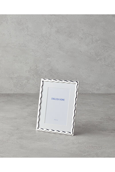 English Home إطار معدني فضي من بيكي