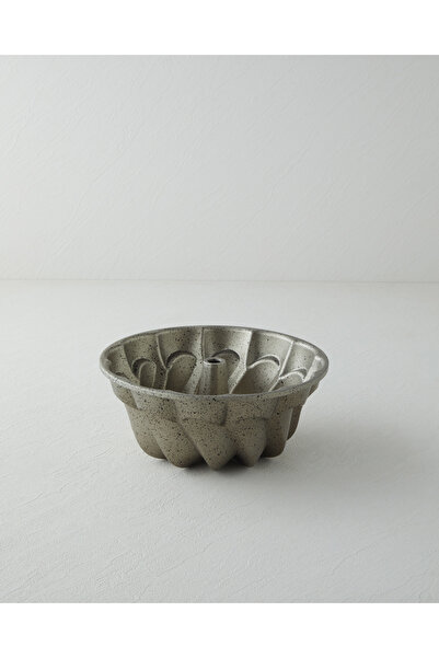 English Home Patisserie Amelie Premium Cast Iron Round Cake Mold 24.5 cm Cham...