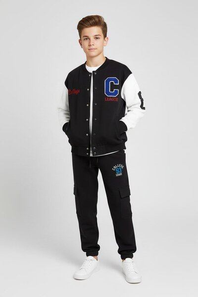 Cansın Mini Чорний спортивний костюм для хлопчиків з вишитим написом 21222