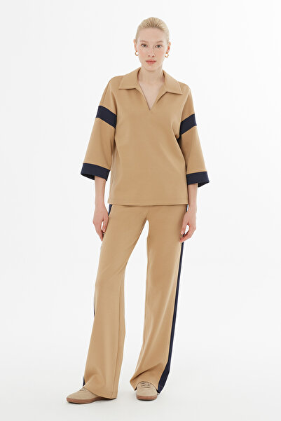 kı.we V Yaka Garnili Eşofman Takımı