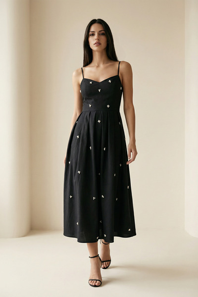 Setre Siyah İnce Askılı Taş Detaylı Rahat Kesim Elbise