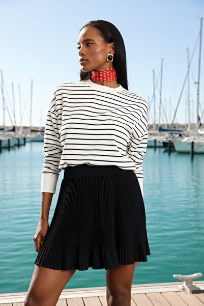 5in1Canpolat Λευκό Ριγέ Βασικό Φούτερ 9002