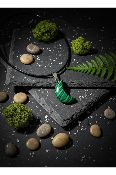 Meneva Aksesuar Malachite Natural Stone Moon Shaped Leather Cord Necklace