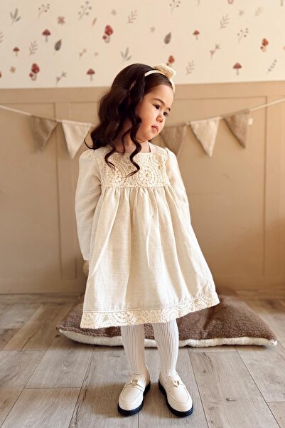 miabambim Dantel Detaylı Kız Çocuk Elbise ve Taç Takım Krem