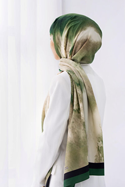 Vissona LÜKS MEDİNE BATİK DESENLİ ZÜMRÜT YEŞİLİ RENKLİ 75X195 KIRIŞMAZ ŞAL MO...