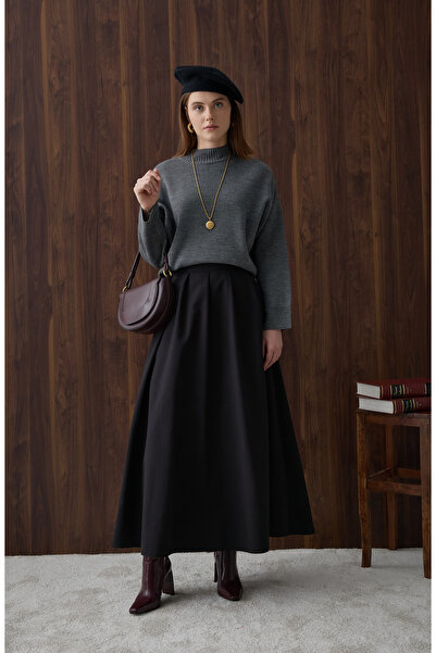 Fatma Atasoy Pileli Siyah Trenç Etek