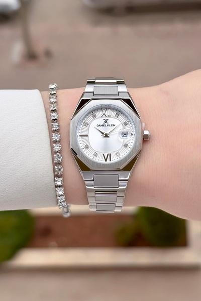 Daniel Klein Silver Renk 24 Ay Garantili 30 Mm Kadın Kol Saati ve Bileklik