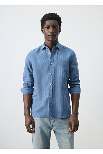 MANGO Man Keten ve pamuk karışımı çizgili gömlek