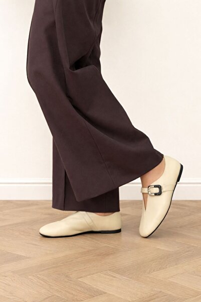 ESSO LA MİA حذاء باليه مريح للنساء مزود بإبزيم من الجلد