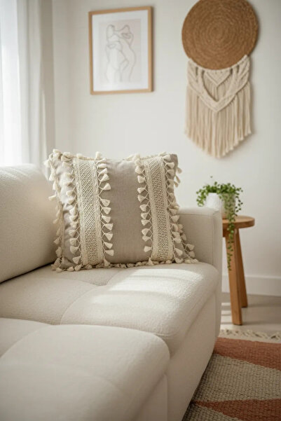 NDC HOME كتان بيج - وسادة رمي من الدانتيل السميك وتفاصيل بوم بوم (43x43)