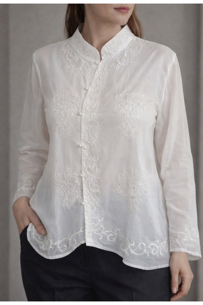 ARDSU Kadin Nakışlı, Inci Düğmeli Gotik Beyaz Gömlek