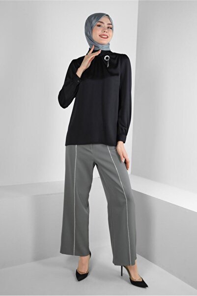 Alvina بلوزة بأزرار وأكمام بتفاصيل حجرية 43538