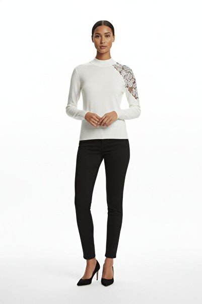 Vedi Pulover pentru femei 25KV6022