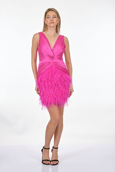 TIAH Γυναικείο φόρεμα με λαιμόκοψη σε σχήμα V με λεπτομέρεια από φτερά φούξια...