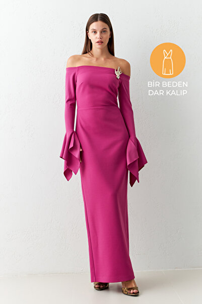 Setre Fuchsia Slim Fit Shoulder and Sleeve Detailed Maxi Dress