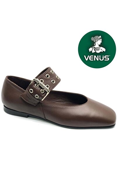 Venüs حذاء باليه نسائي كاجوال من الجلد الطبيعي من Tiwd باللون البني