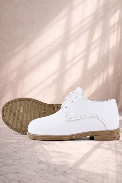 Rakerplus حذاء كلاسيكي للأولاد باللون الأبيض