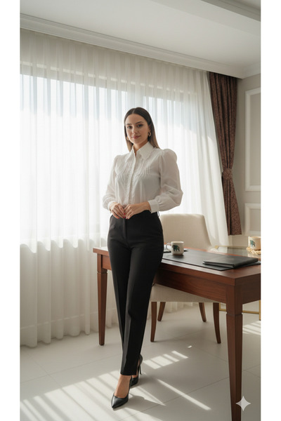 MELEK KOSTAK قميص قطني أبيض بتفاصيل ثنيات وأكمام بالون - نسائي