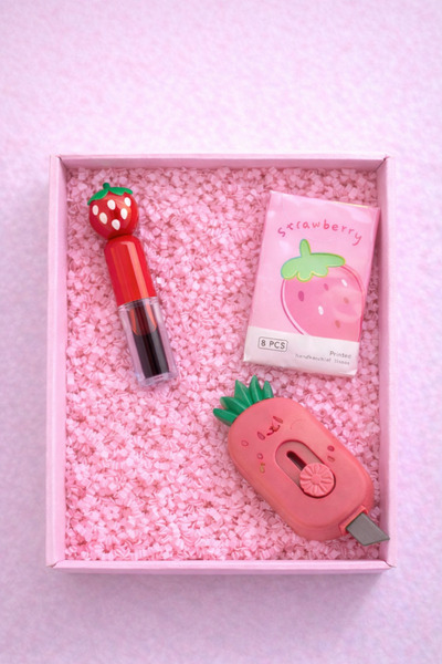 matheon Çilek Temalı Kırtasiye Seti | Defter, Fosforlu Kalem, Peçete ve Maket...