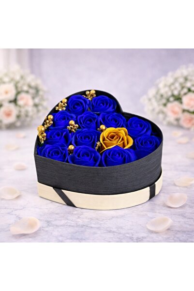 velve Aranjament floral Intimissimo, 13 trandafiri din sapun, stamine artizan...